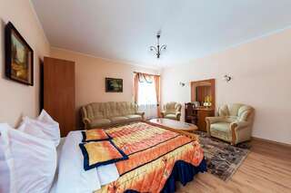 Отели типа «постель и завтрак» Uroczysko Jastrowie Апартаменты с двумя спальнями и спа-ванной-2